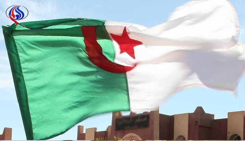 الجزائر ترفض استقبال عناصر 