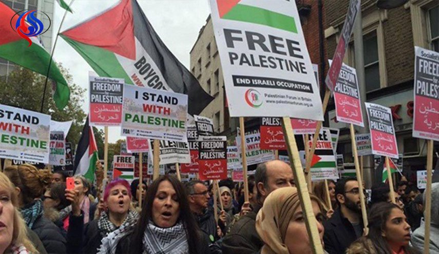 اعتصام أمام سفارة فلسطين في موسكو رفضا لقرار ترامب