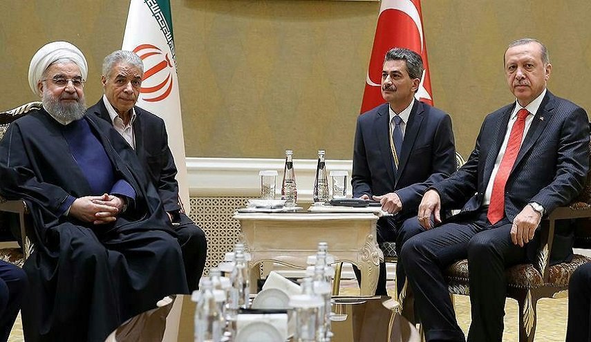 روحاني يلتقي اردوغان على هامش قمة اسطنبول