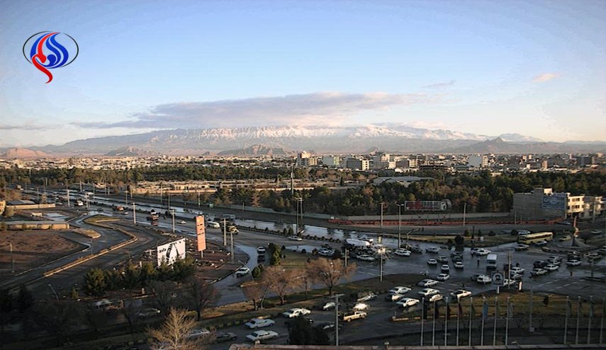 هزة ارضیة بقوة 4.1 ریختر تضرب كرمان جنوب شرق ایران
