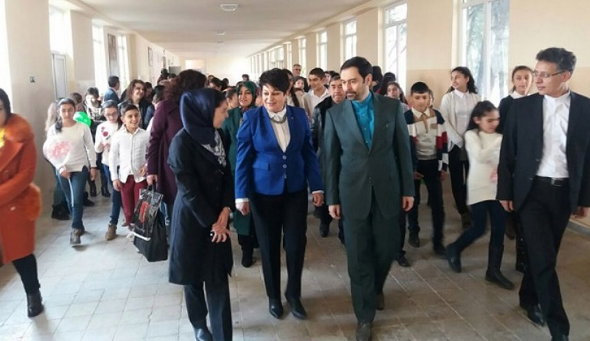 إیران تؤسس مركز تعلیم اللغة الفارسیة في ارمینیا