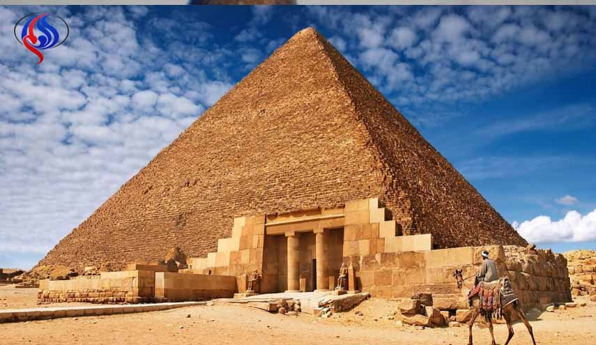 تحفظ مصري على استخدام روبوت لكشف أسرار هرم 