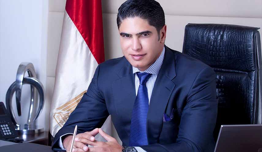 بطريقة مفاجئة.. إمبراطور الإعلام في مصر يبيع حصته وينسحب