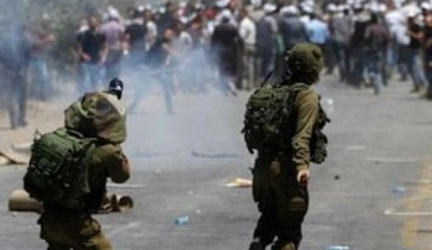 مواجهات عنيفة بمحيط جامعة فلسطين بطولكرم وحاجز قلنديا