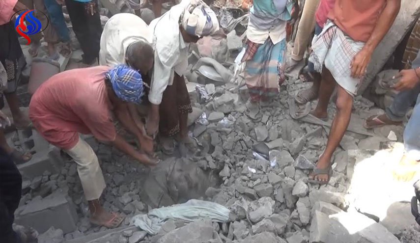تعويضاً لخسائره.. العدوان يرتكب مجزرتين بالحديدة والخوخة