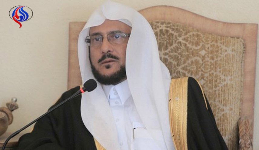 شاهد.. مستشار الملك سلمان يدعو للزهد ويشتري أرضا بـ 218 مليون ريال!
