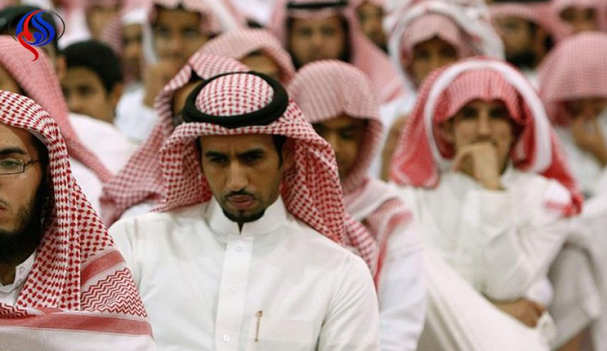 السعويون الغاضبون: السّلع والبنزين خط أحمر ونطالب بإلغاء الضرائب