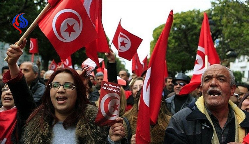 مقتل محتج تونسي خلال تظاهرات في اكثر من 10 مدن