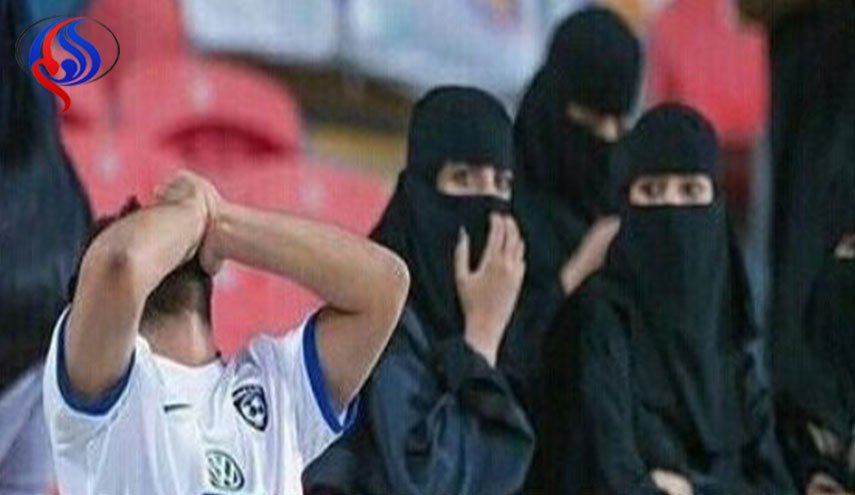 رغم حظرها على الرجال.. السعودية تخصّص أماكن لتدخين النساء!!