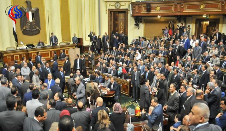 حلايب وشلاتين وسواكن واستدعاء السفير.. ماذا بين مصر والسودان؟!