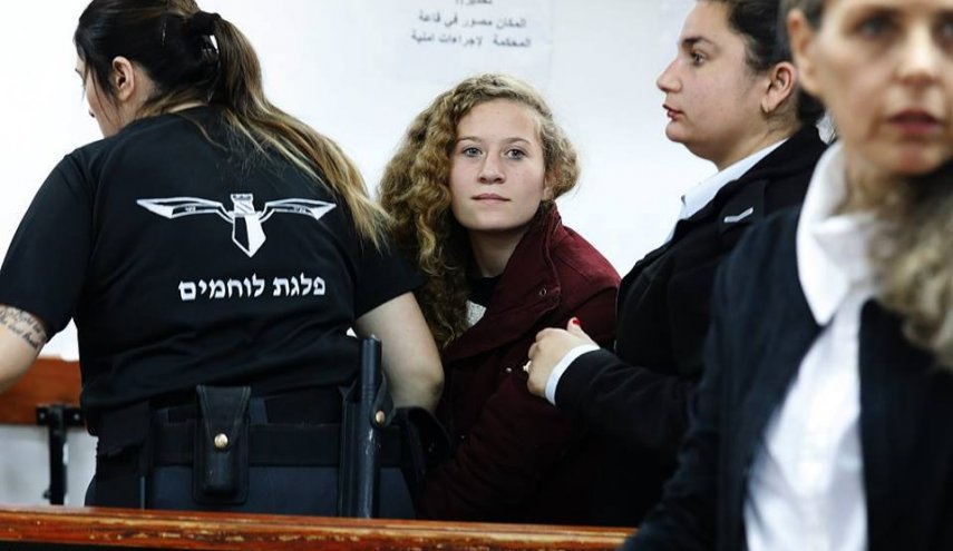 هذا ما يفعله الصهاينة مع الأسيرة عهد التميمي 