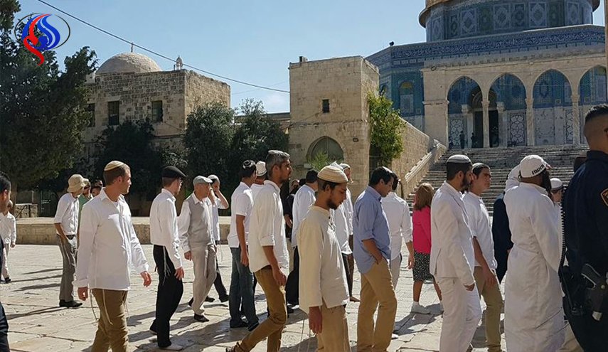الاحتلال يخطط للسماح باقتحام الأقصى من كل الأبواب