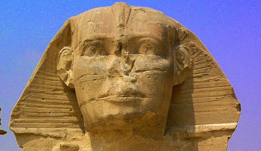 نابليون بريء من تحطيم أنف أبو الهول في مصر 