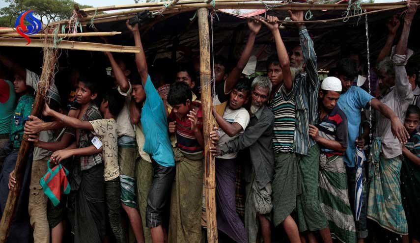 توتر في مخيمات اللاجئين الروهينغا قبل بدء تنفيذ خطة ترحيلهم لميانمار