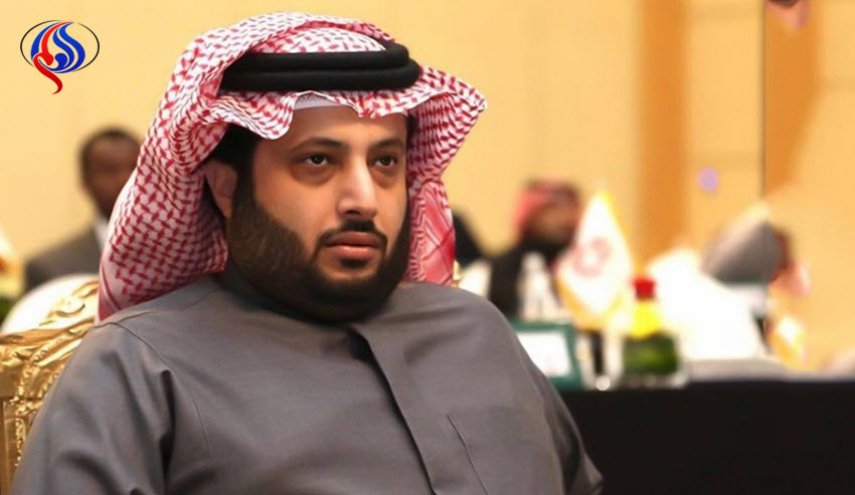  آل الشيخ يوجه شتائم لوزير كويتي ويستعين بالمطربين‎!