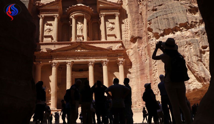 الاردن يتوقع زيادة عدد السياح الأجانب.. من هم؟
