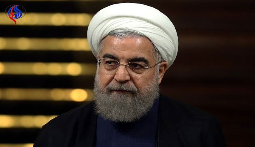 روحاني يشيد بصبر اهالي منكوبي زلزال قرية غورك بكرمان