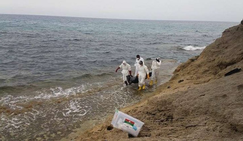 ليبيا تنتشل 13 جثة وتنفي غرق 90 مهاجرا غير شرعي