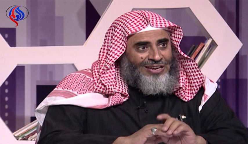  بعد لقائه العودة.. صحفي يلتقي القرني بالسجن.. وهجمة عليه