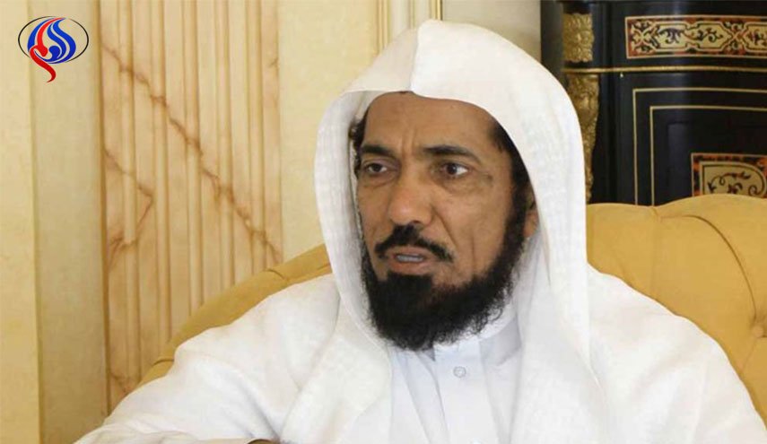 العودة يتصل بذويه لأول مرة منذ اعتقاله؛ونجله يعلق