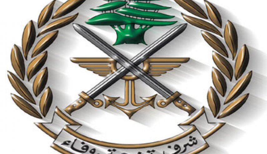 زورق حربي اسرائيلي يطلق النار باتجاه المياه اللبنانية 