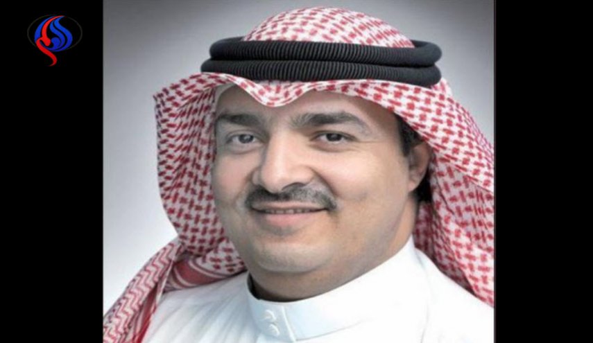 بالصور.. صحفي سعودي مخضرم يبيع الشاي ليسد رمق أبنائه!