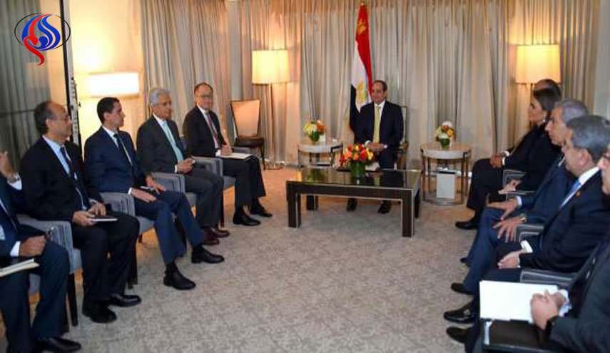 السيسي يستعرض مع تيلرسون تطورات الأوضاع في المنطقة