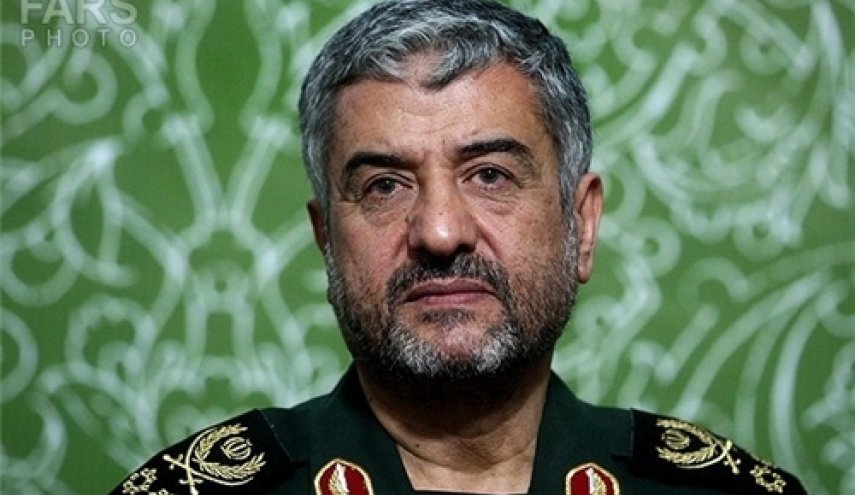 قائد حرس الثورة يشيد بالمخرج حاتمي كيا لفيلمه 
