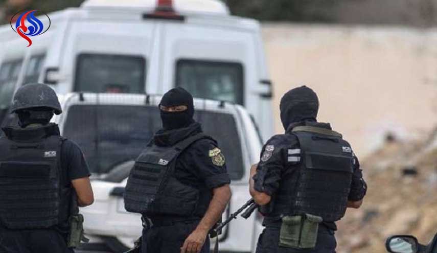 تونس.. تفكيك شبكة لتسفير 