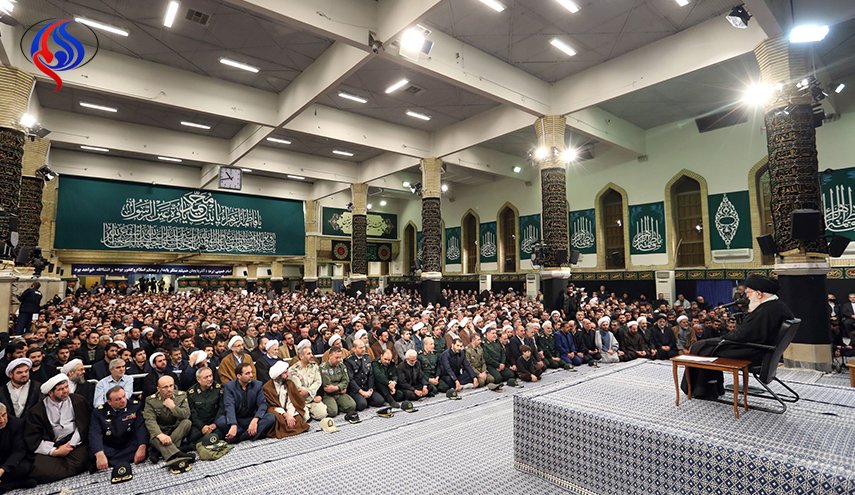 القائد الخامنئي يستقبل ابناء محافظة اذربيجان الشرقية