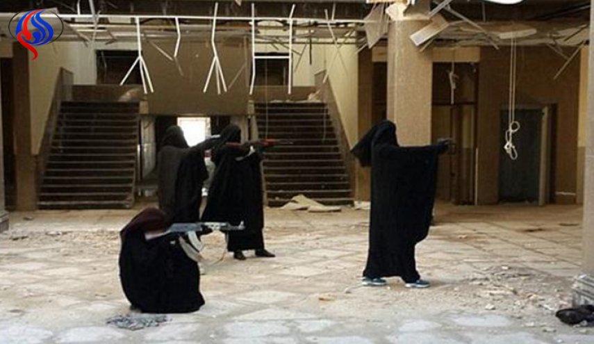الإعدام لتركية والسجن المؤبد لعشر داعشيات بالعراق