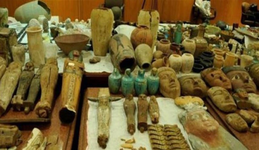 بالصور: العراق يقبض على عصابة متخصصة في تهريب الآثار الى تركيا!