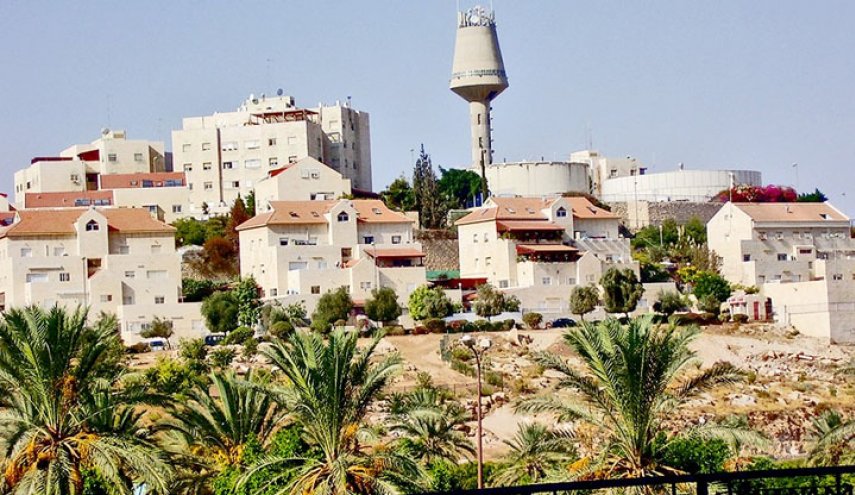 مستوطنة في 