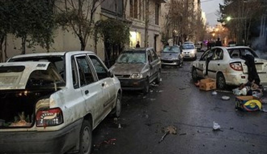 روحاني: لن نتهاون ابدا مع اعمال العنف والاساءة للشرطة 