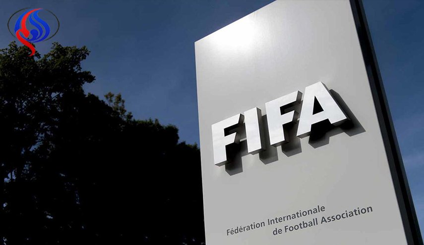 الفيفا يحذر الرياض وأبو ظبي من تسييس كرة القدم ضد الدوحة