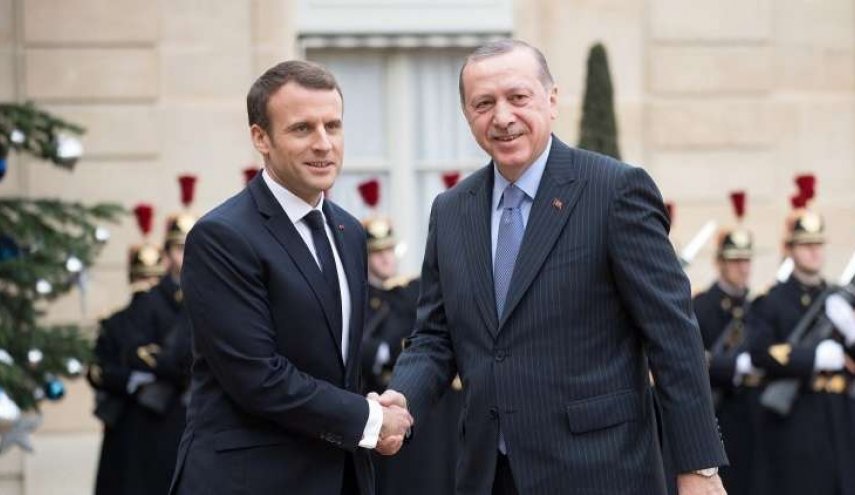 عفرين..محور الحوار بين ماكرون واردوغان هاتفيا 