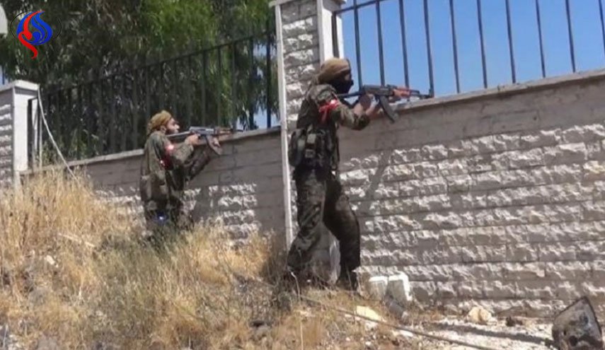 المسلحون يستهدفون معبر خروج المدنيين من الغوطة الشرقية