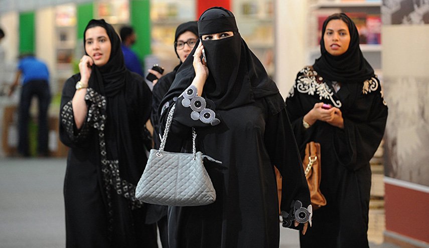 السعودية.. حسم الجدل بشأن عمل السعوديات في قطاع تأجير السيارات