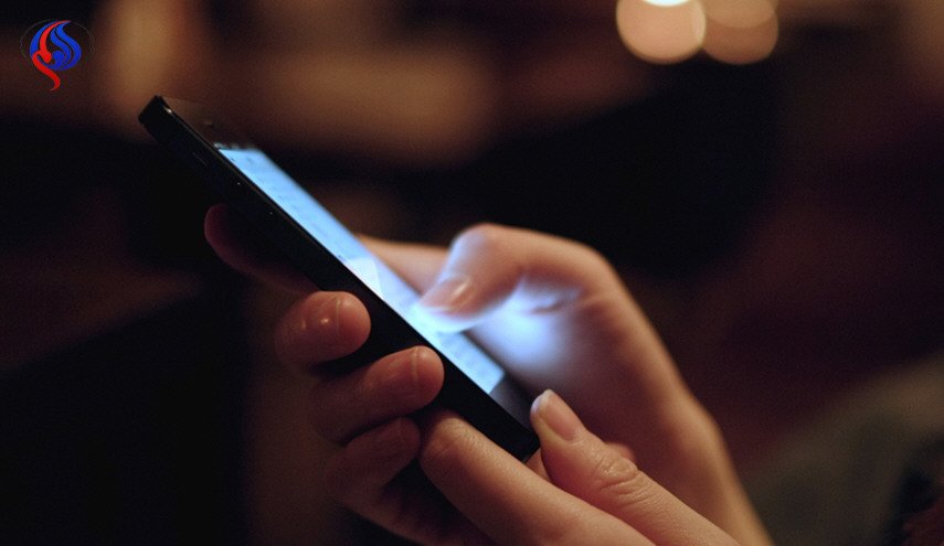 3 تطبيقات للحفاظ على العين خلال تصفّح الهاتف ليلا