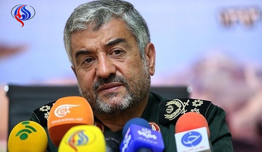 الماكنة الدعائية للعدو لم تتمكن من منع نجاحات الثورة الاسلامية