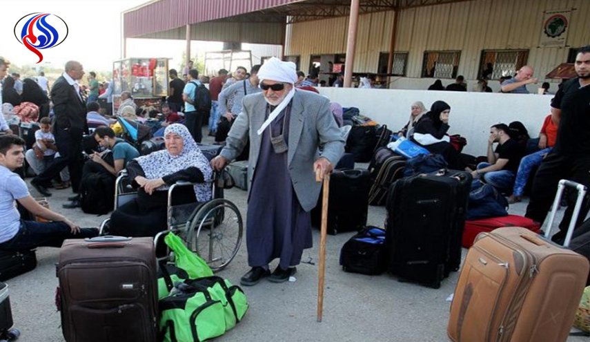 معاناة الفلسطينيين العالقين بمصر وإهمال السفارة