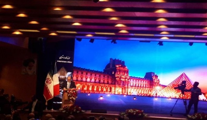 لودريان : المبادلات الثقافية مؤثرة جدا في تطوير العلاقات بين ايران وفرنسا