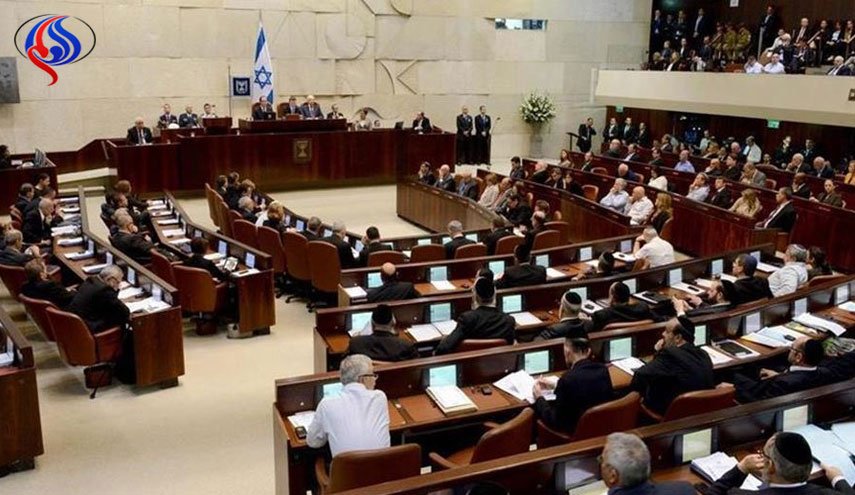 بهذه الطريقة يسرق الاحتلال مخصصات الاسرى والشهداء!!
