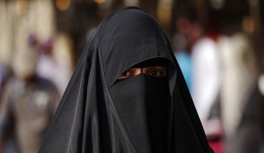 جامعة إسلامية في إندونيسيا تحظر النقاب!