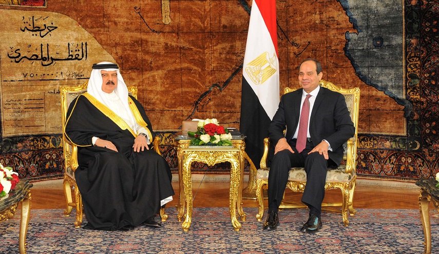 ملك البحرين: لو كان لي صوت في انتخابات مصر لأعطيته للسيسي!