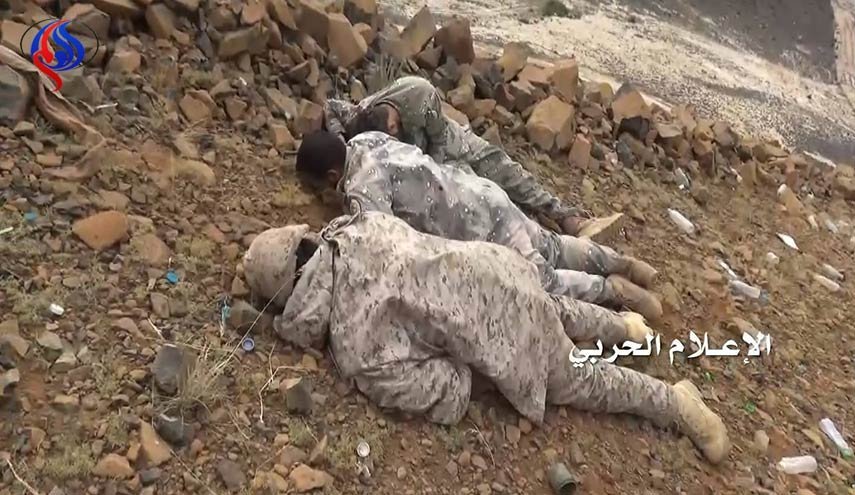 انهدام خودروهای مزدوران سعودی و کشته شدن شماری از آنها در الجوف