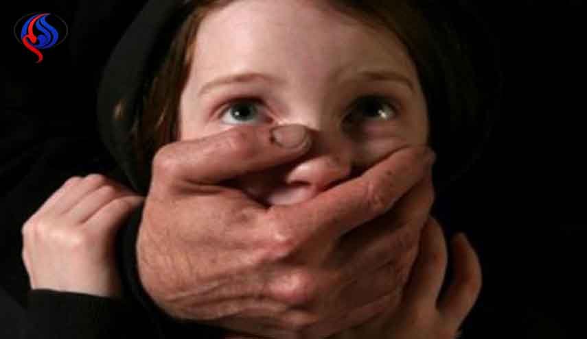 فضيحة تاريخية.. عصابة اغتصبت ألف طفلة في بريطانيا 