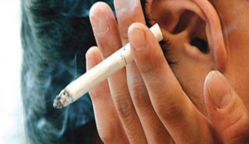 المدخنون أكثر عرضة للإصابة بضعف السمع!!