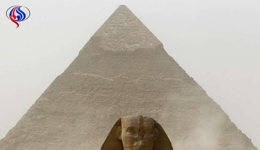 إنقاذ مواطن مصري حاول الانتحار من فوق هرم 