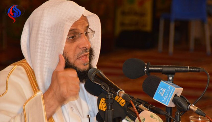 عائض القرني يحتفل بمحمد صلاح.. وهذا ما قاله !